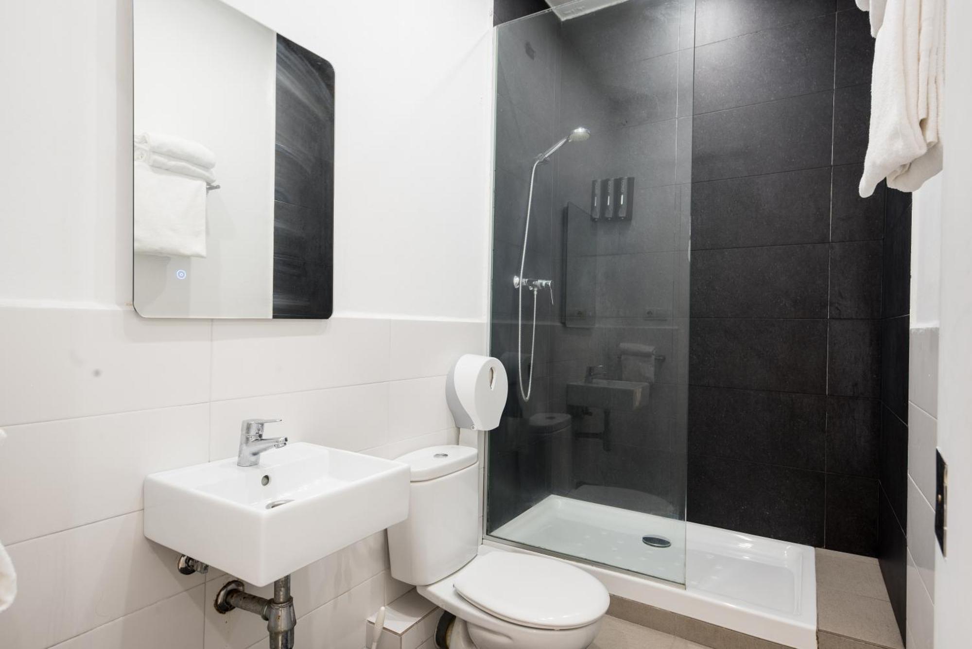 No Limit Barcelona Central Albergue Barcelona