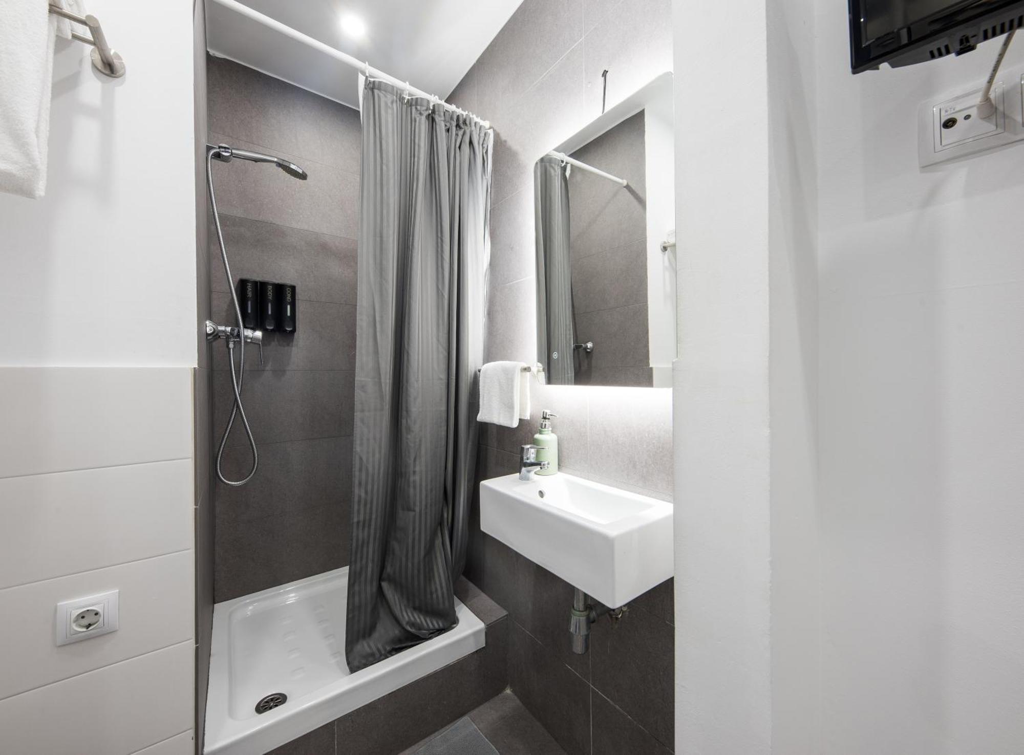 Albergue No Limit Barcelona Central *